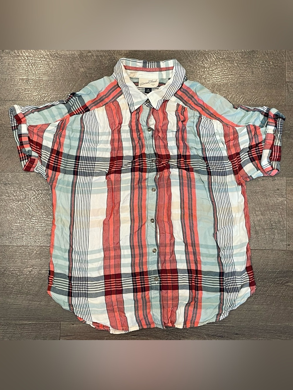 Universal Thread Women’s Red and Light Blue Plaid Short-Sleeve Button-Down Sz M